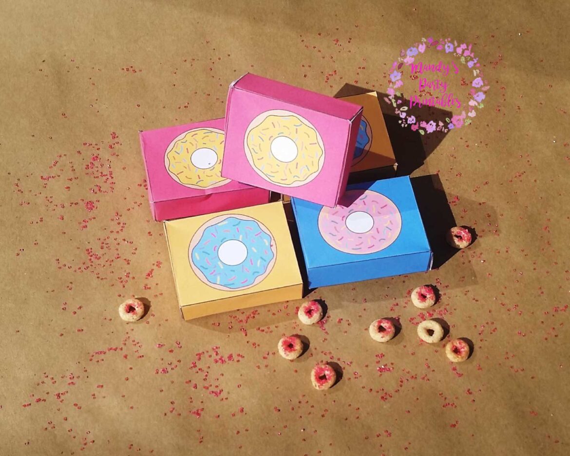 Mini donut boxes--free printables for a donut party or donut birthday party via Mandy's Party Printables | mandyspartyprintables.com